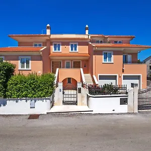 https://apartments-martina.in-istria.net